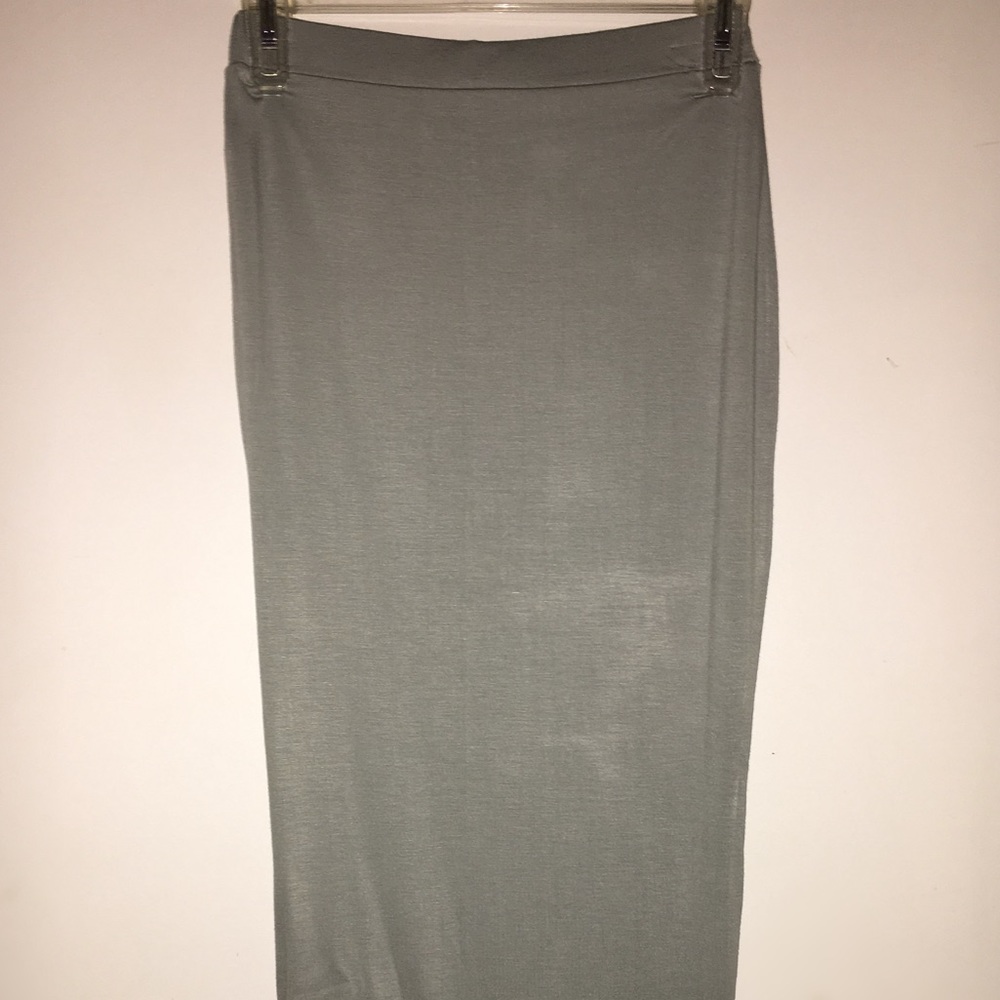 MISSGUIDED X CARLI BYBEL PENCIL SKIRT