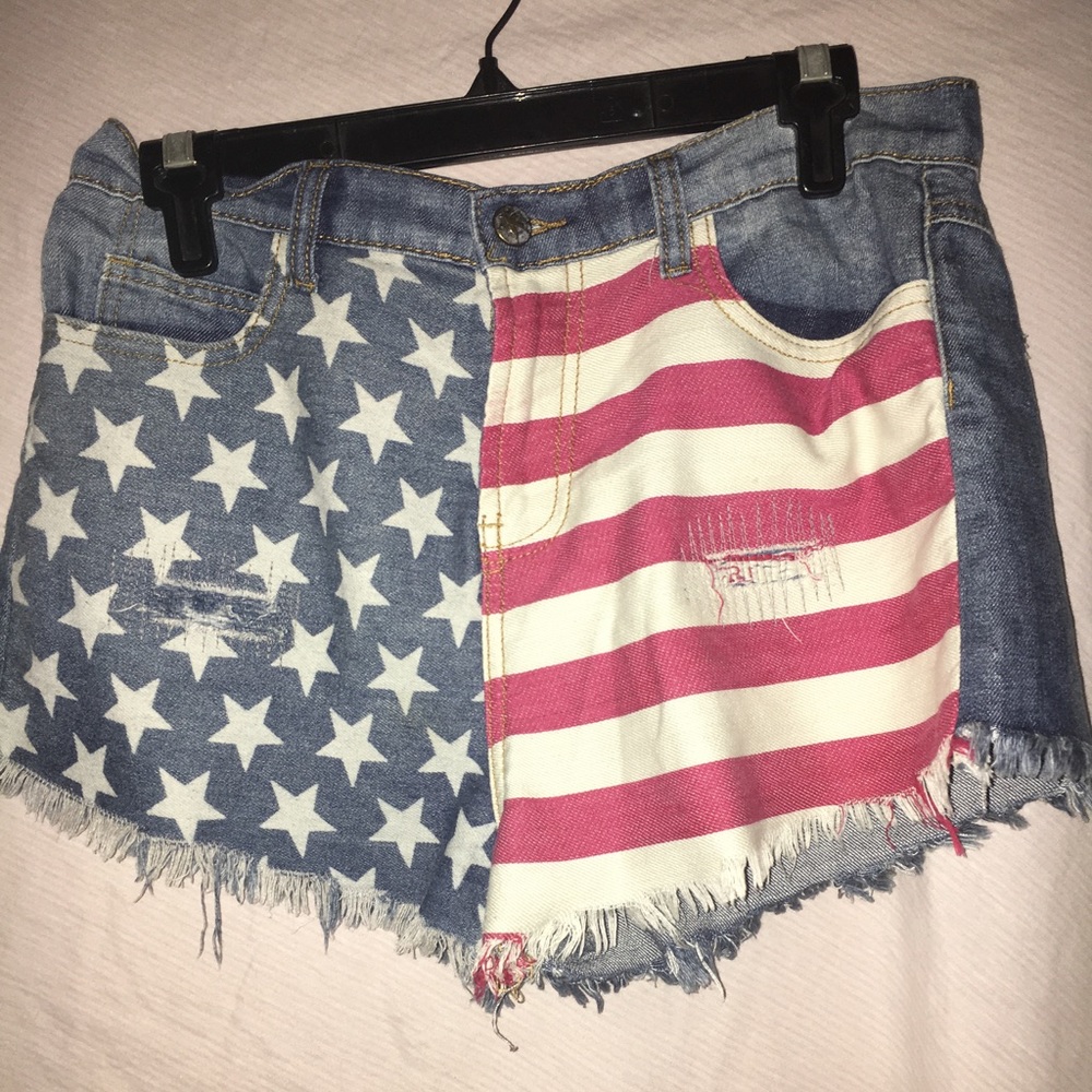 Sexy short to this summer