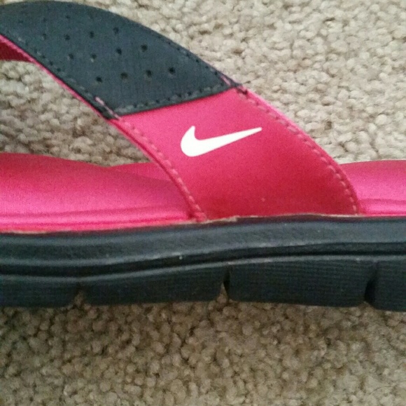 Nike womens comfort bed sandals. - Picture 3 of 8