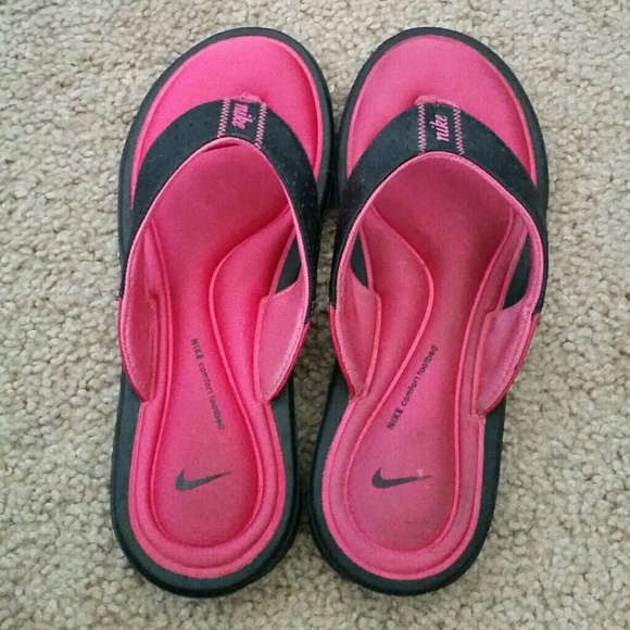 Nike womens comfort bed sandals. - Picture 6 of 8