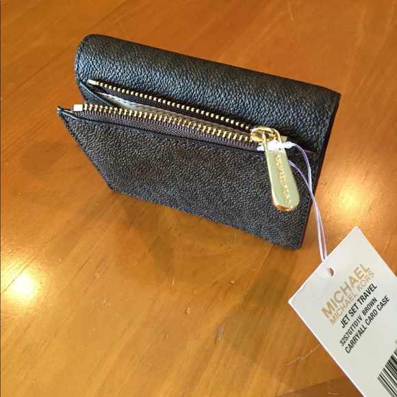 Michael Kors Carryall Card Case/New - Picture 2 of 6