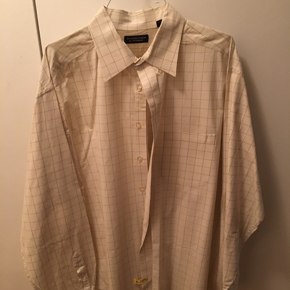 Long sleeve dress shirt
