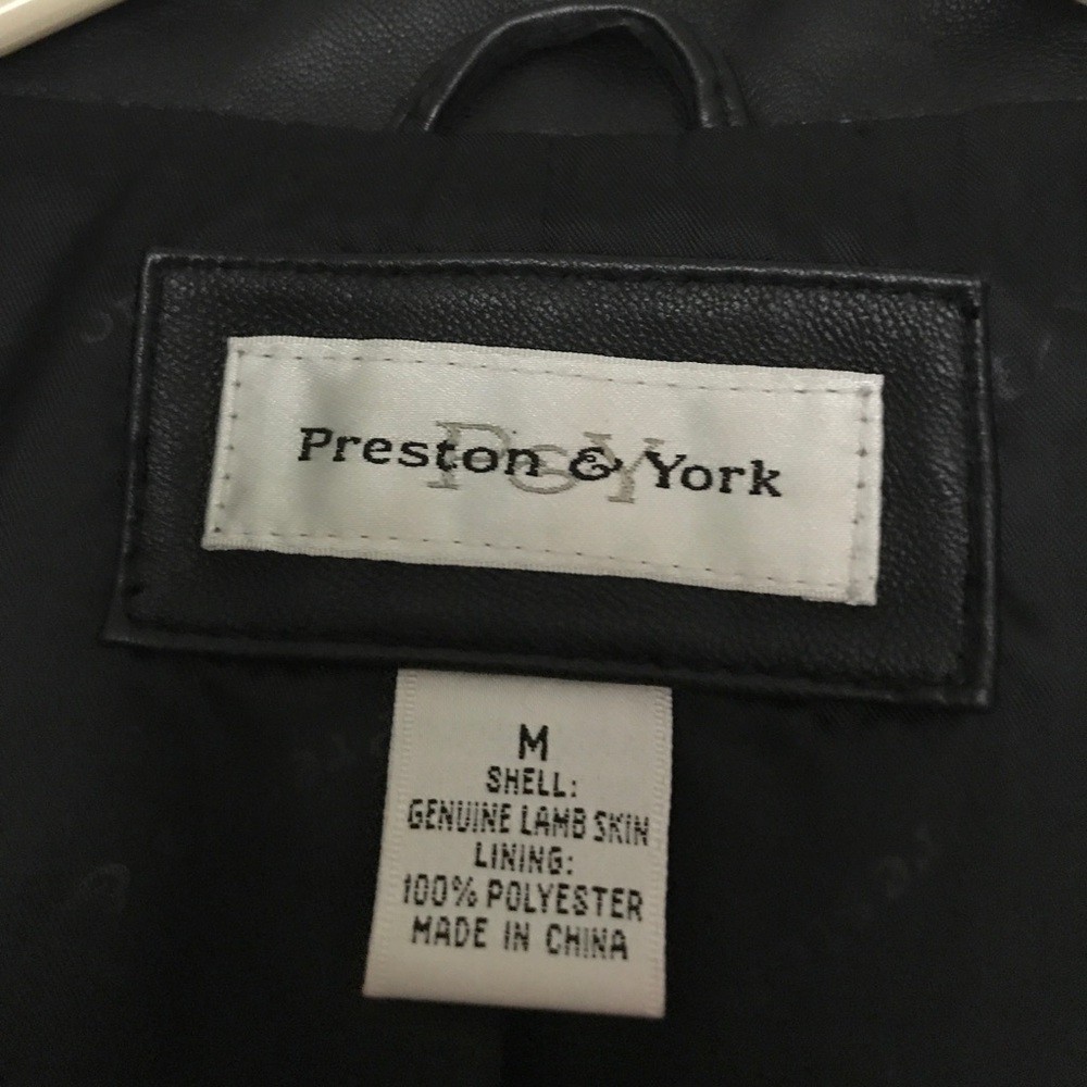 Leather jacket - Picture 2 of 5