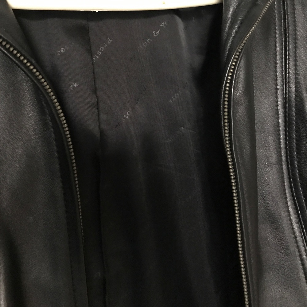 Leather jacket - Picture 4 of 5