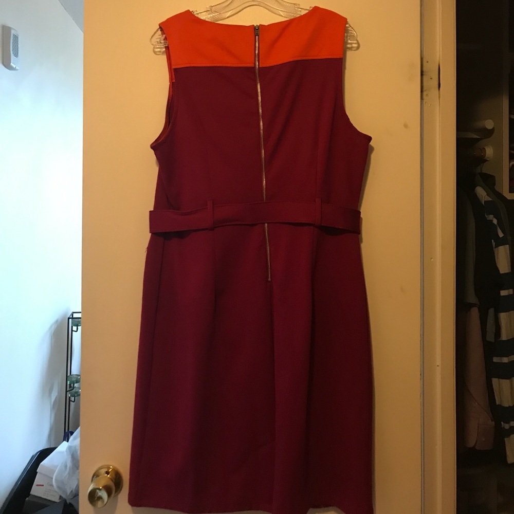Dress - Picture 2 of 4