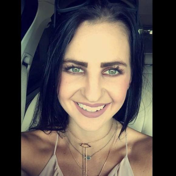 Meet your Posher, Shelby - Picture 1 of 1