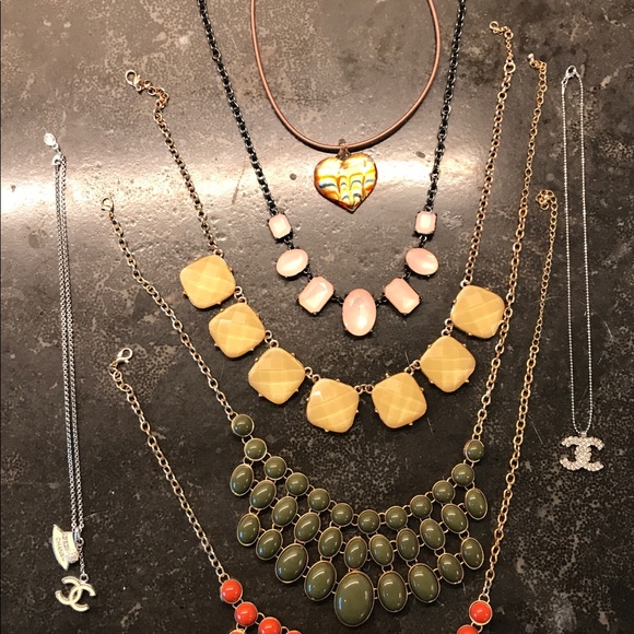 JEWELRY BEAUTIFUL LIKE NEW TO SELL- SELLING CHEAP - Picture 4 of 8