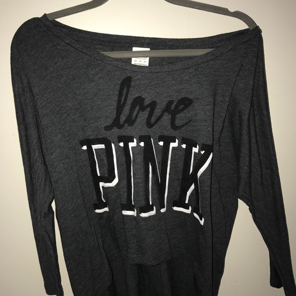 Gray long sleeve pink T-shirt