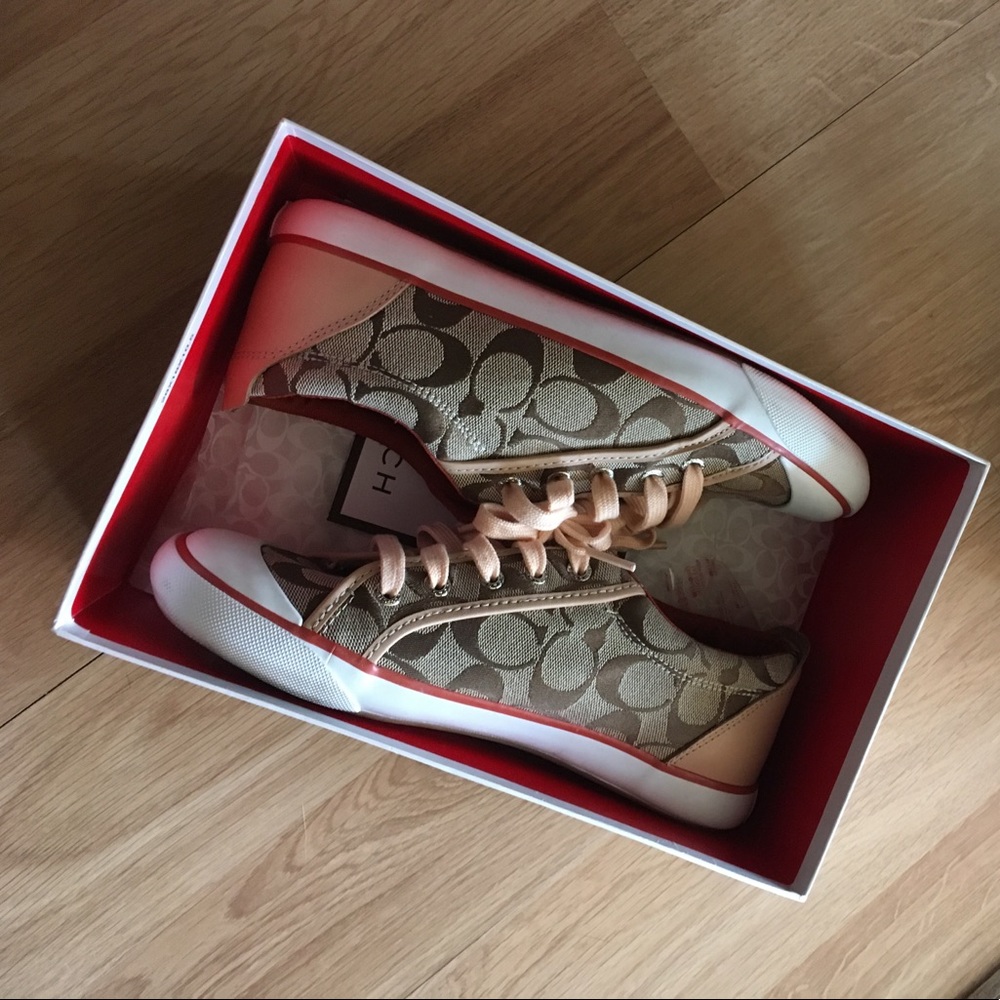 Coach lowtop tennis shoes
