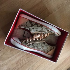 Coach lowtop tennis shoes