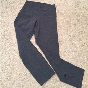 Grey lululemon Cropped high rise Leggings