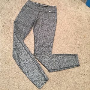Nike leggings