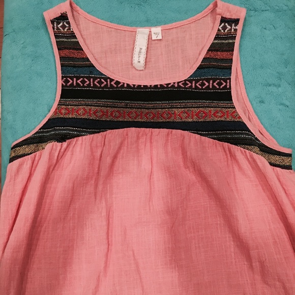 Aztec pattern top - Picture 2 of 3