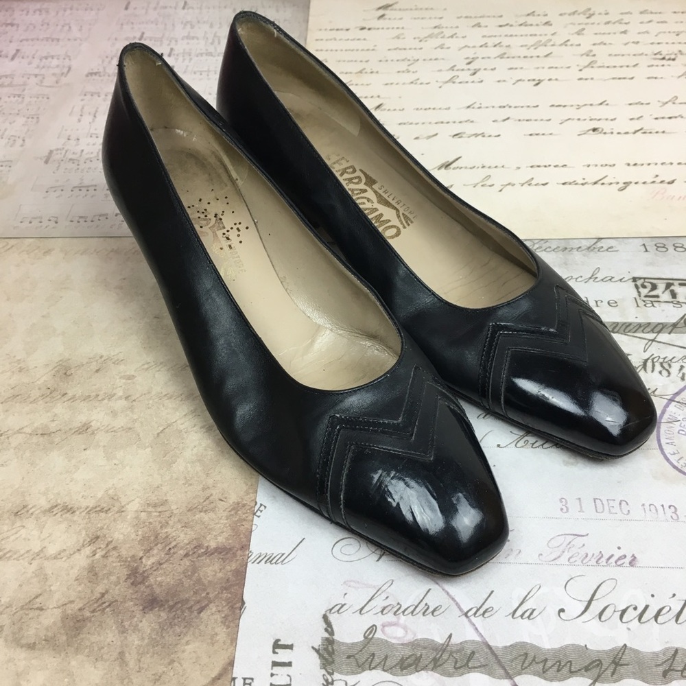 Salvatore ferragamo 7.5 AA leather heels black
