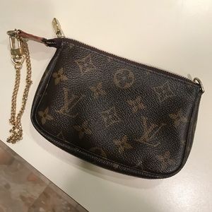 Louis Vuitton Wristlet
