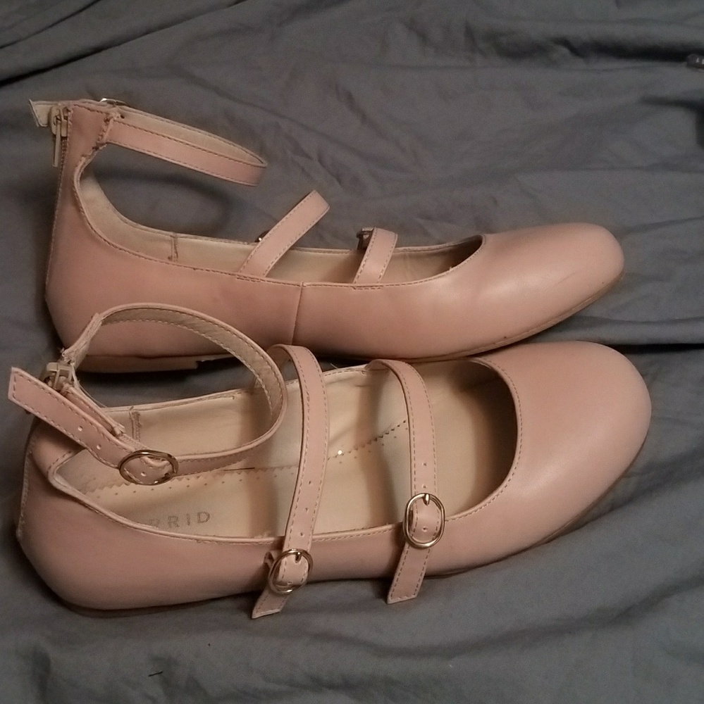 Pink flats - with an edge!