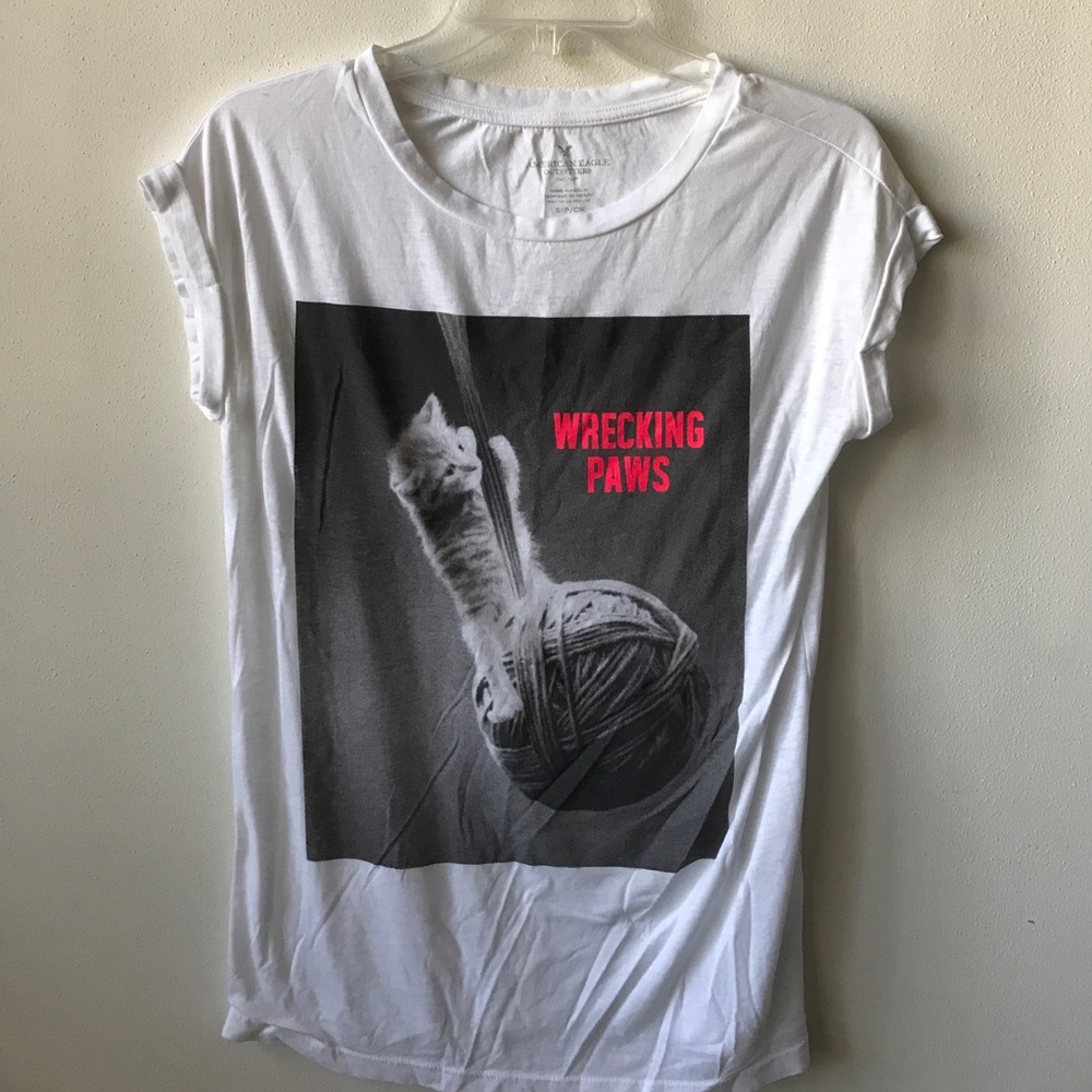 American Eagle graphic tee