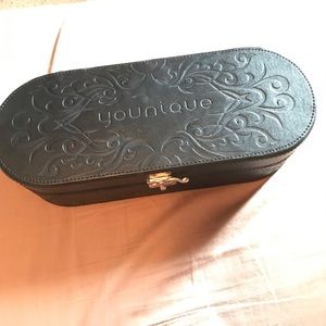 Younique makeup trunk (small)