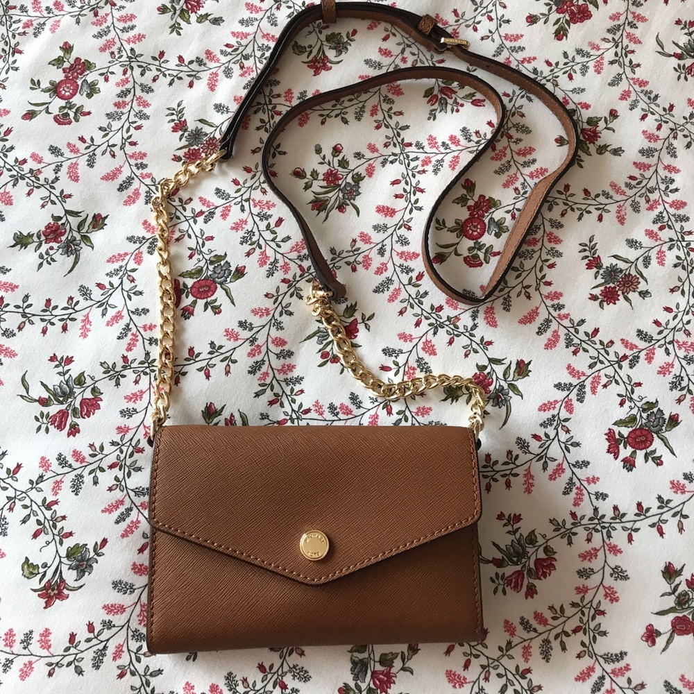 Michel Kors wallet on chain