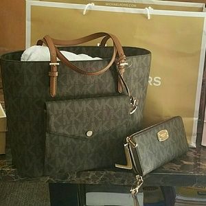 Michael Kors Purse