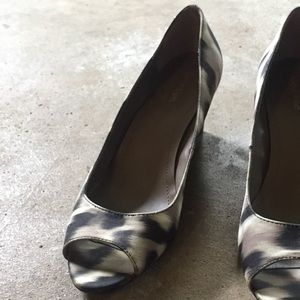 Calvin Klein wedges size 9M