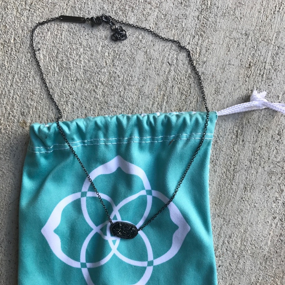 Kendra Scott Elisa Pendant Necklace in Black Drusy