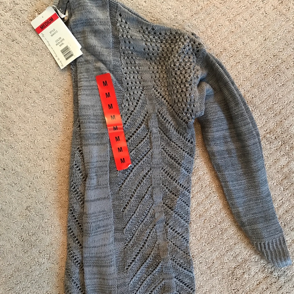 NWT grey thin sweater