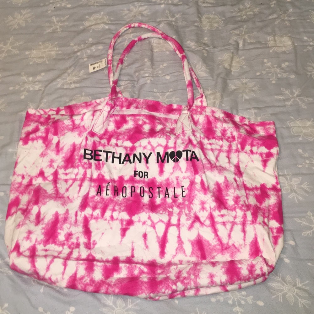Bethany Mota for Aéropostale tote
