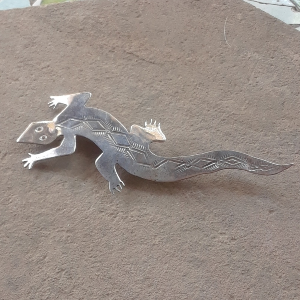 Brooch - Picture 6 of 6