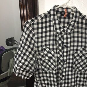 Checkered collared blouse