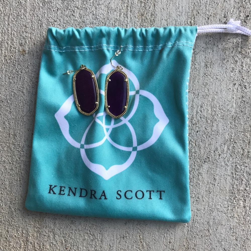 Kendra Scott Elle earrings in Purple Jade