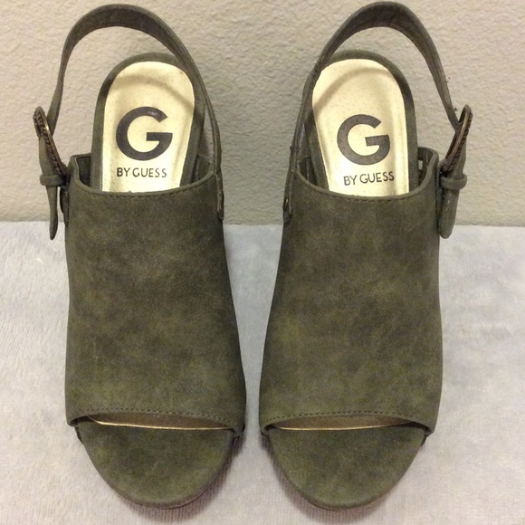 GUESS Buckled Platforms - Picture 3 of 4