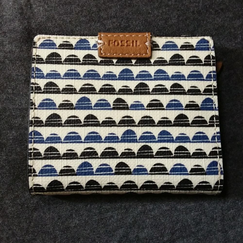 Fossil Mini Emma RFID Wallet  - NWT