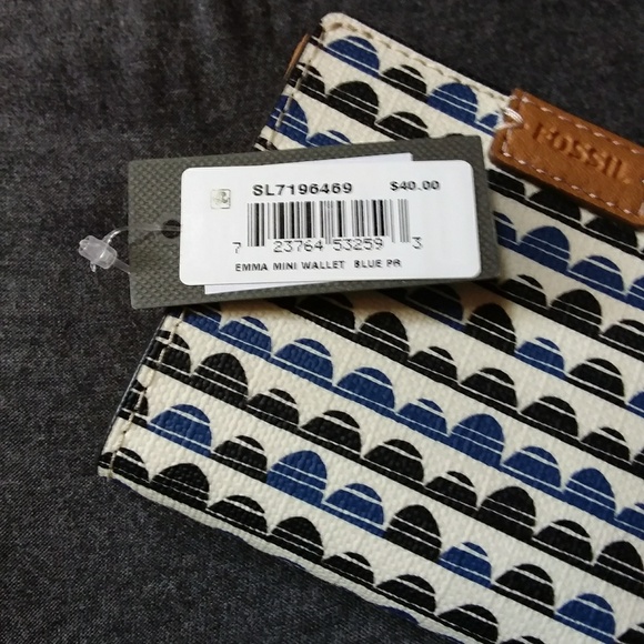 Fossil Mini Emma RFID Wallet - NWT - Picture 7 of 7