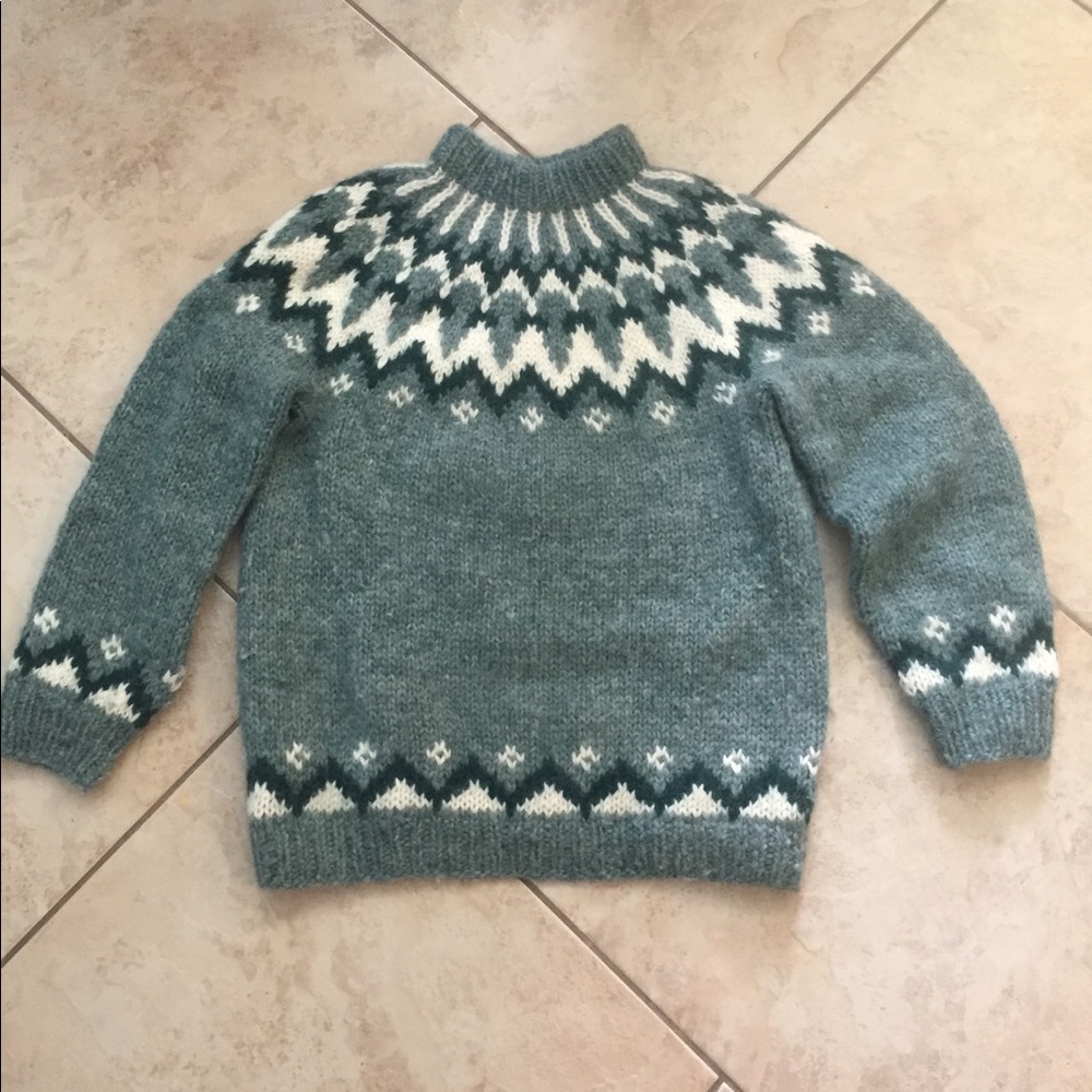 100% Icelandic Wool Sweater - Vintage, NWOT!