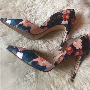 louise et cie Shoes - Louise et Cie Floral Pumps louise et cie Shoes - Louise et Cie Floral Pumps
