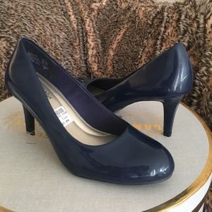 Ladies work heels