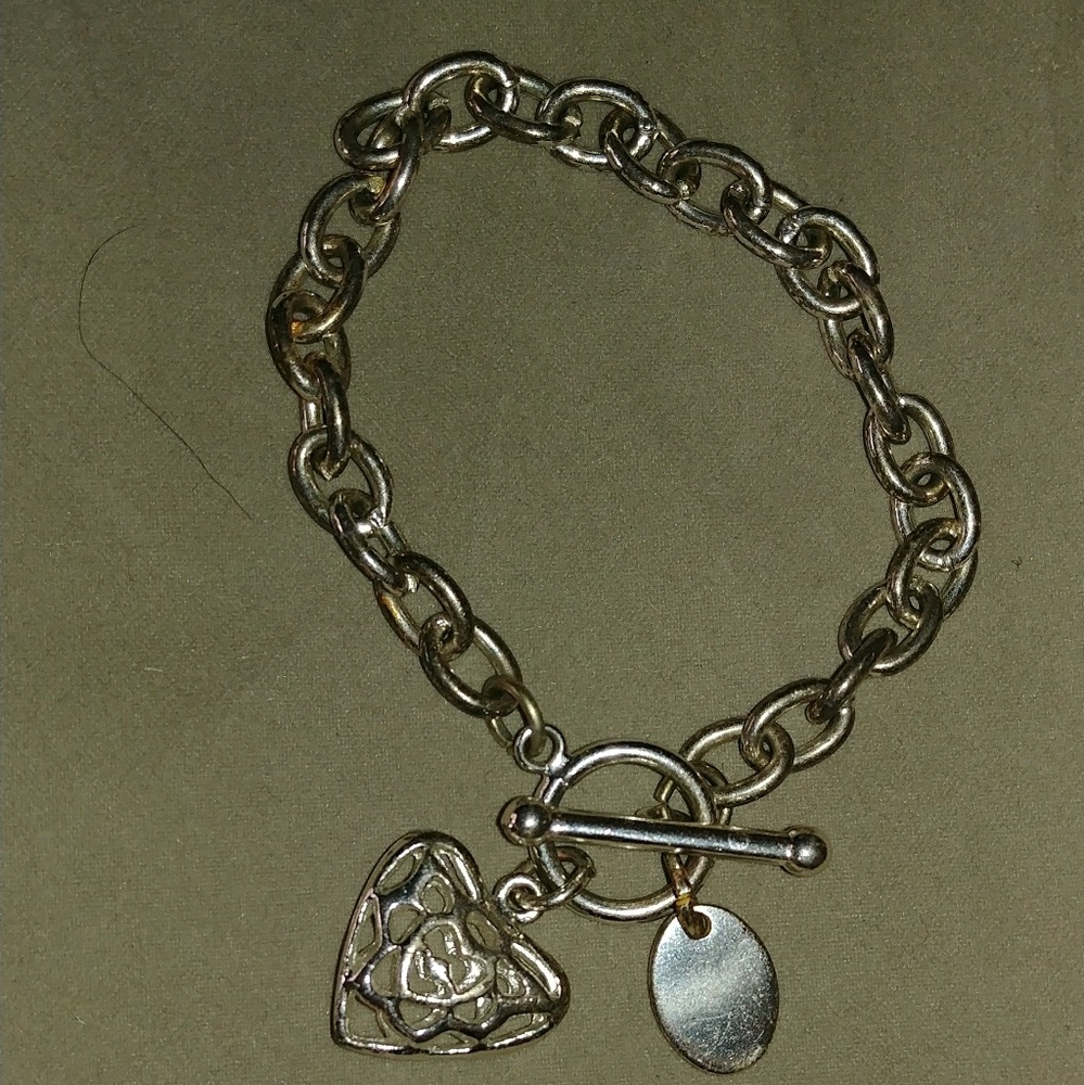 Metal heart charm bracelet
