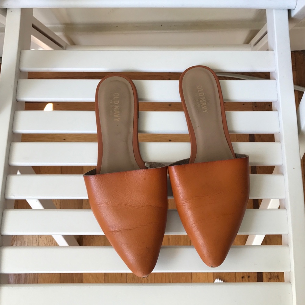 GUC Old Navy slides