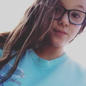 Meet your Posher, Cari