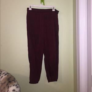 American Eagle maroon sweatpants