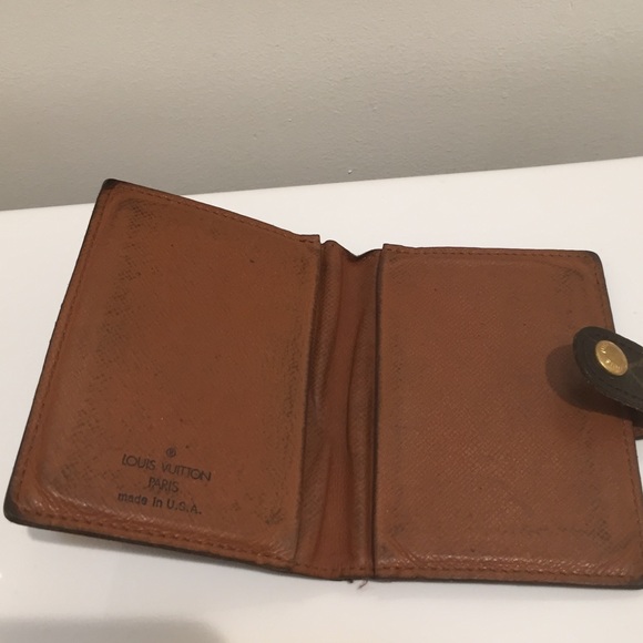 USED LOUIS VUITTON WALLET - Picture 3 of 5