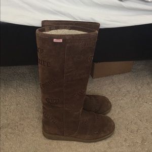 JUICY COUTURE ✨ "Angel" Brown Suede Sherpa Boots 6