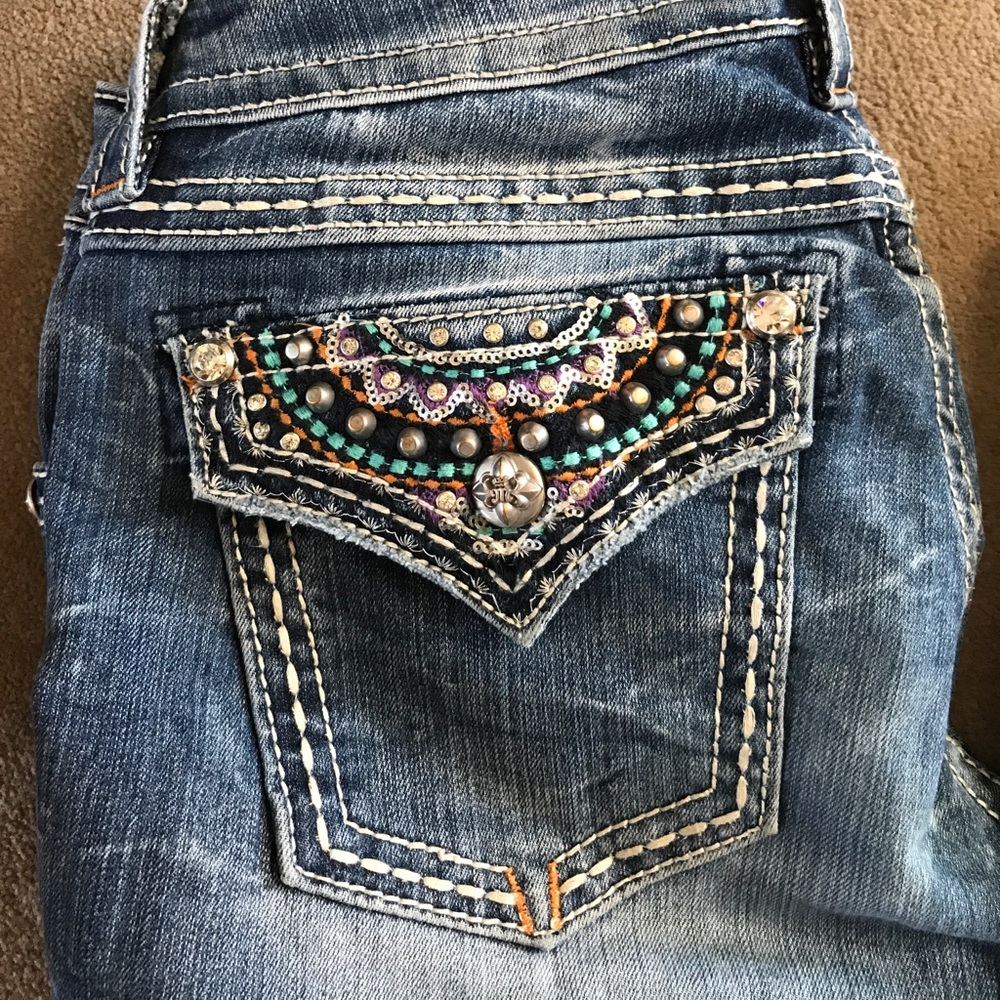 LIKE NEW MISS ME'S HARDLY WORN