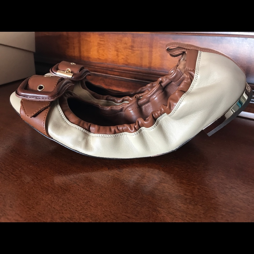 Burberry flats