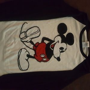 sweater **reserved***