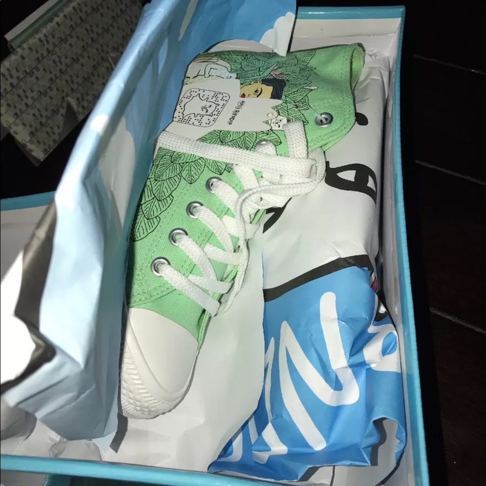 EXCLUSIVE RIP N DIP SHOES