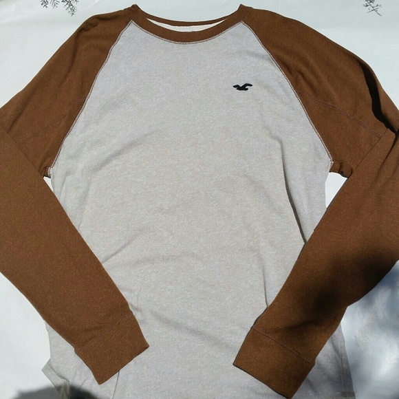 Hollister Other - HOLLISTER CALIFORNIA BASEBALL TEE BROWN AND BEIGE