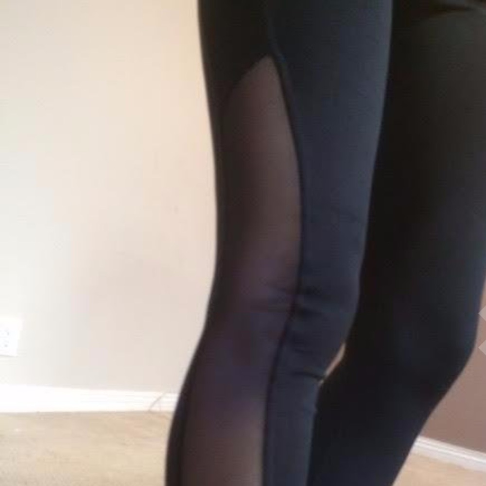 High Waist Mesh Leggings with Side Pocket - NEW - Picture 3 of 4