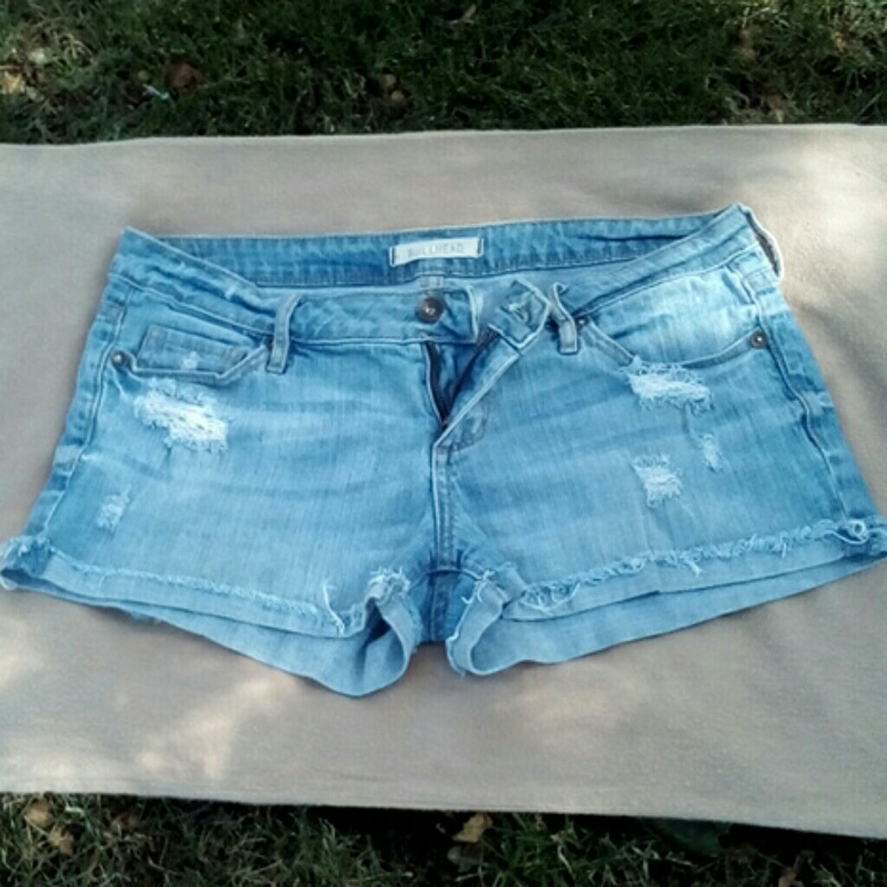 BULLHEAD distressed jean shorts